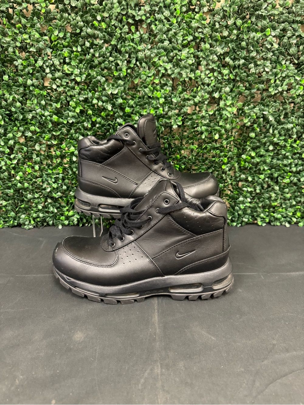 Nike Air Max Goadome - Men’s 10.5